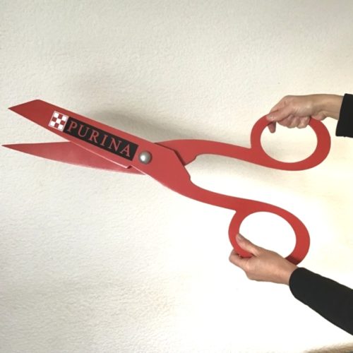 Ciseaux d'inauguration géants pour Nestlé