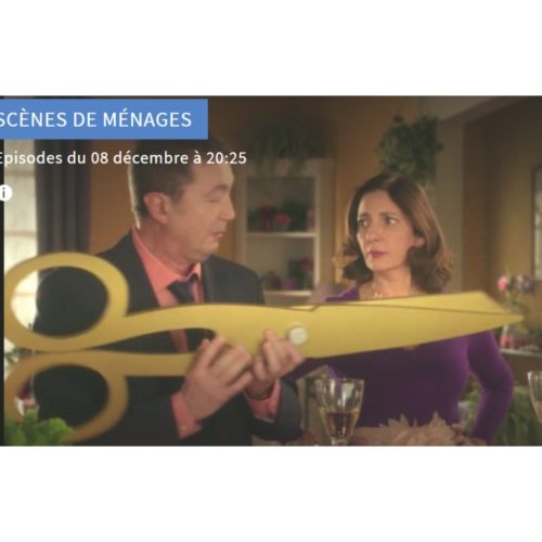 Ciseaux géants dans scène de ménage