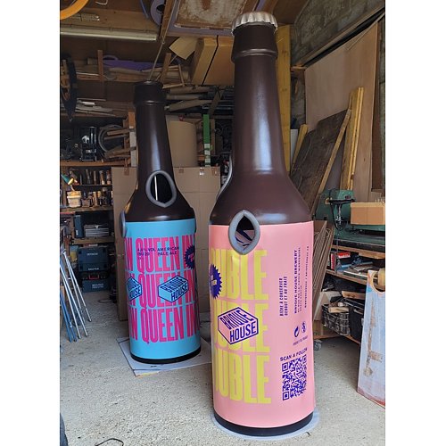 Bouteilles de bière géante